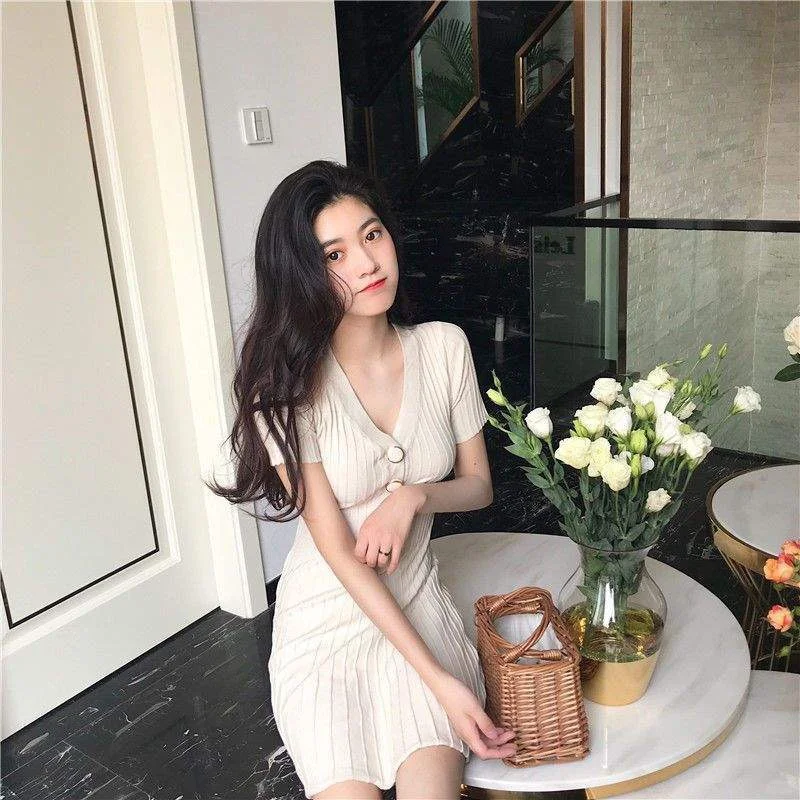 夏季小黑裙，拿捏性感纯欲风✨