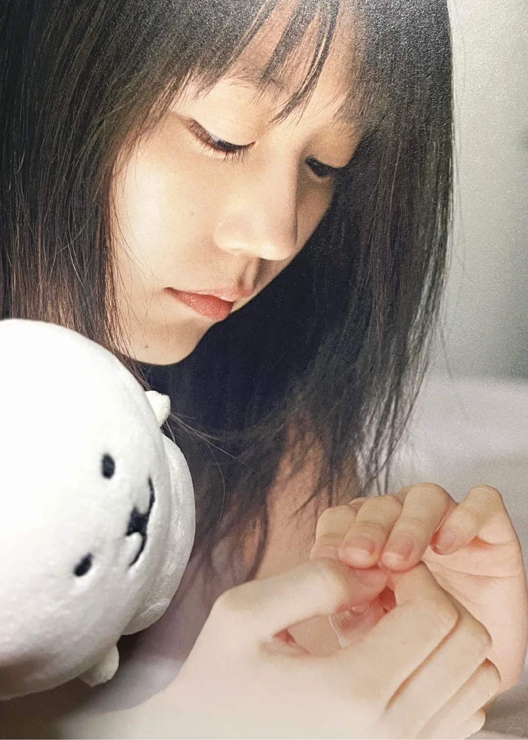 熊，和有村架纯合影了