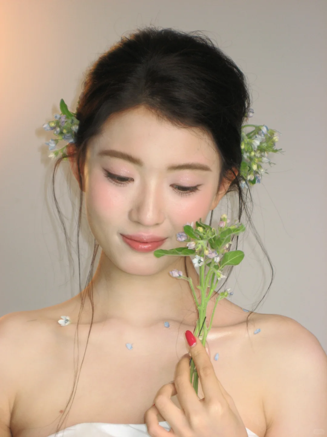 准女大暑假在家没事做！妆造模特求合作！