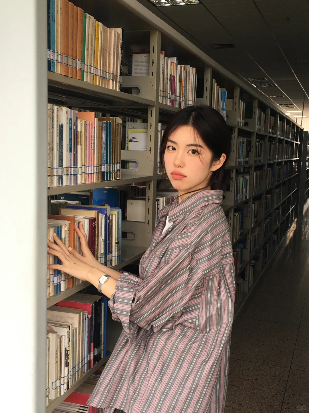 今天的人设是「漂亮学姐」