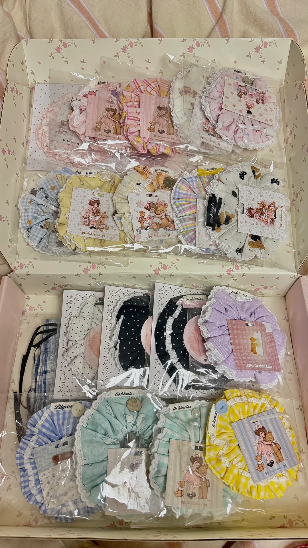 ➗利世古早卡通 格子 直出或微溢