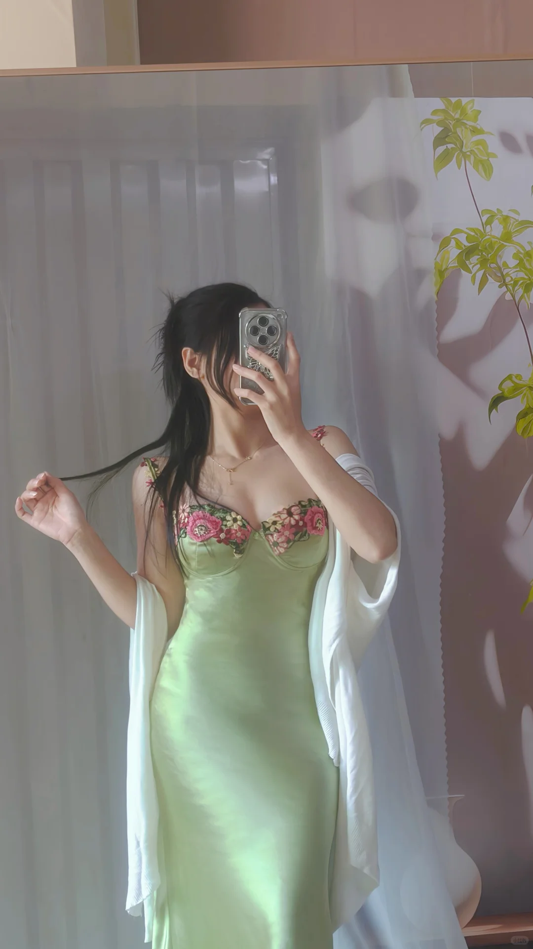 左滑❗❗看我穿上性感辣妹腰臀比连衣裙～