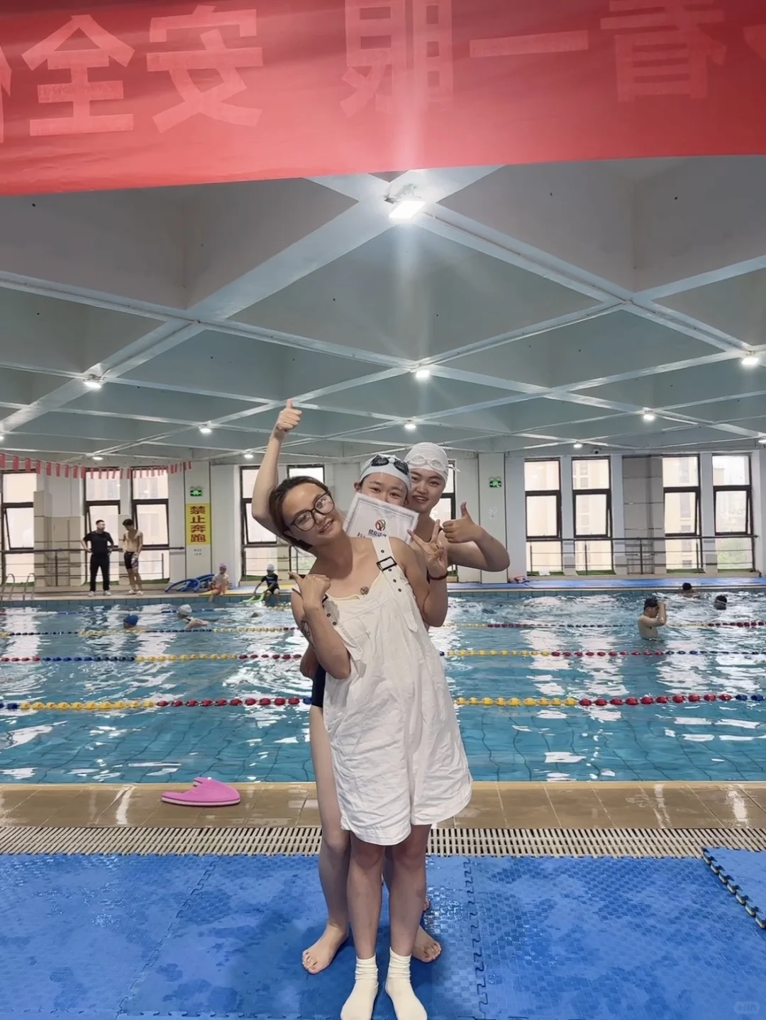 00后女教练 游泳🏊🏻700🏊🏻🔟茨