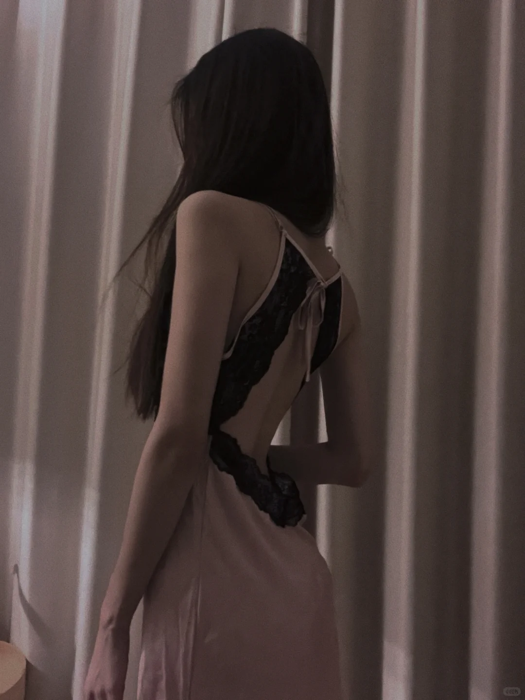 有被这身睡裙美到！🖤