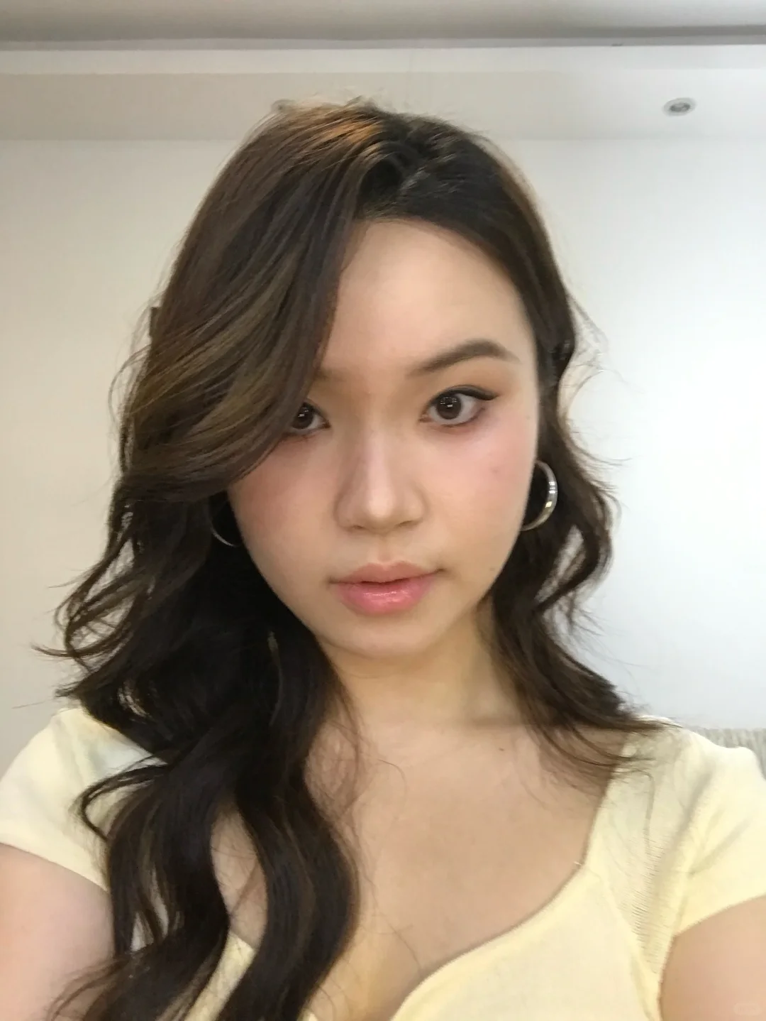 古早嫩模妆 感觉穿越回千禧年