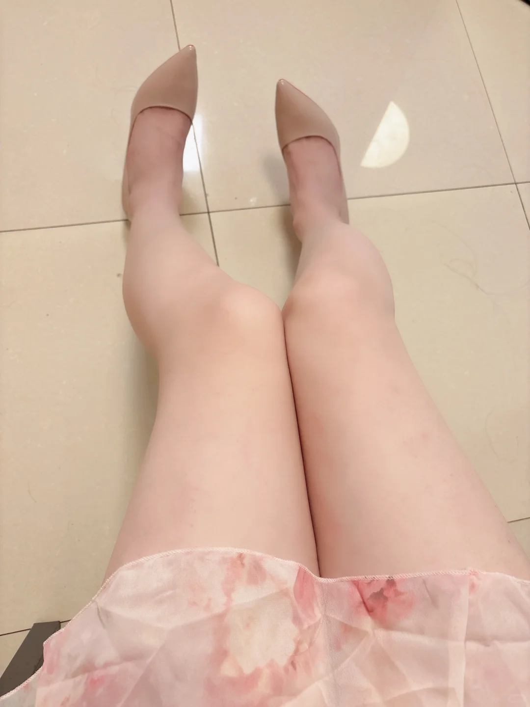 男孩子的粉嫩人妻风穿搭～