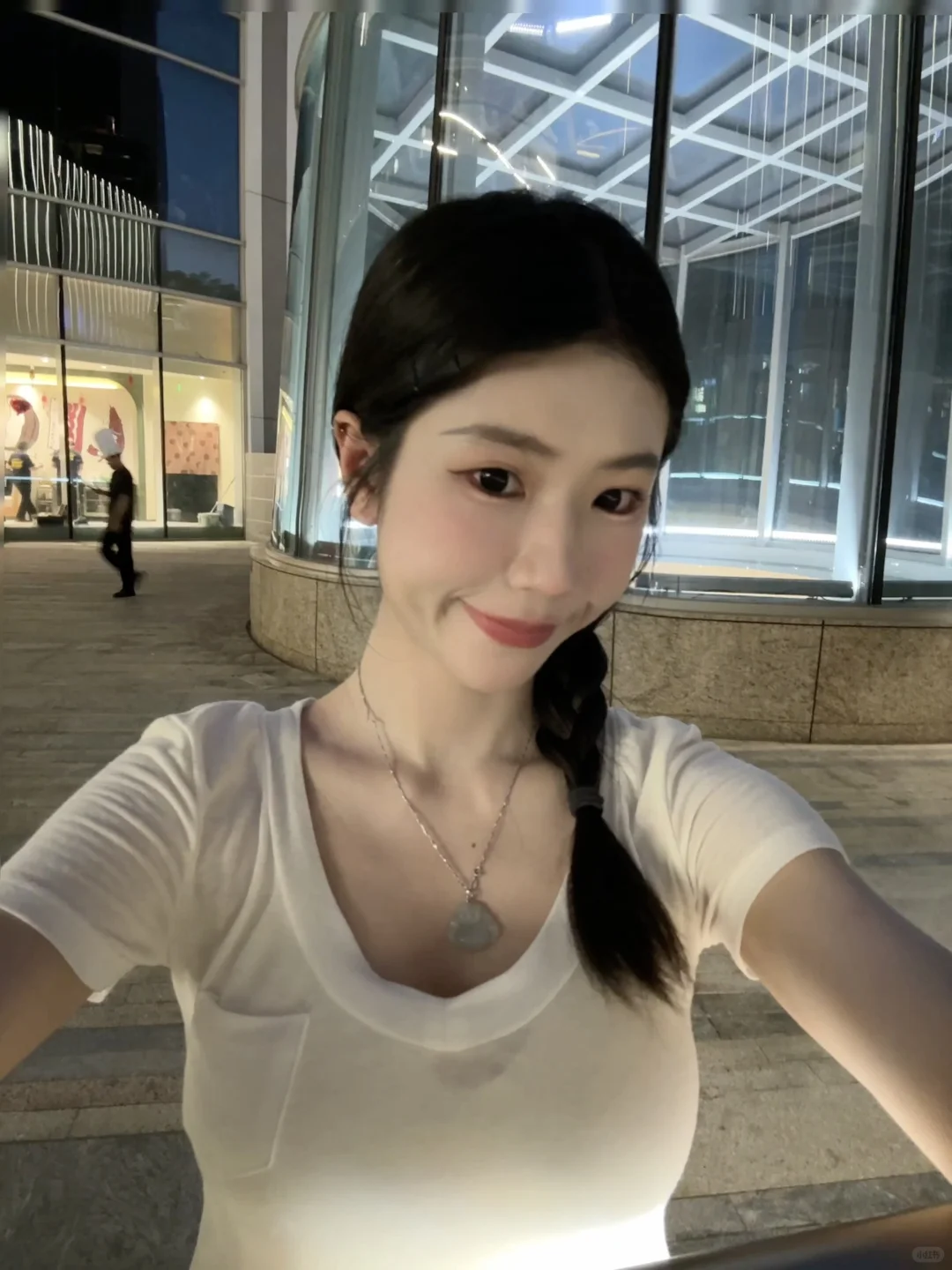 这件白t谁穿谁好看 太纯欲啦