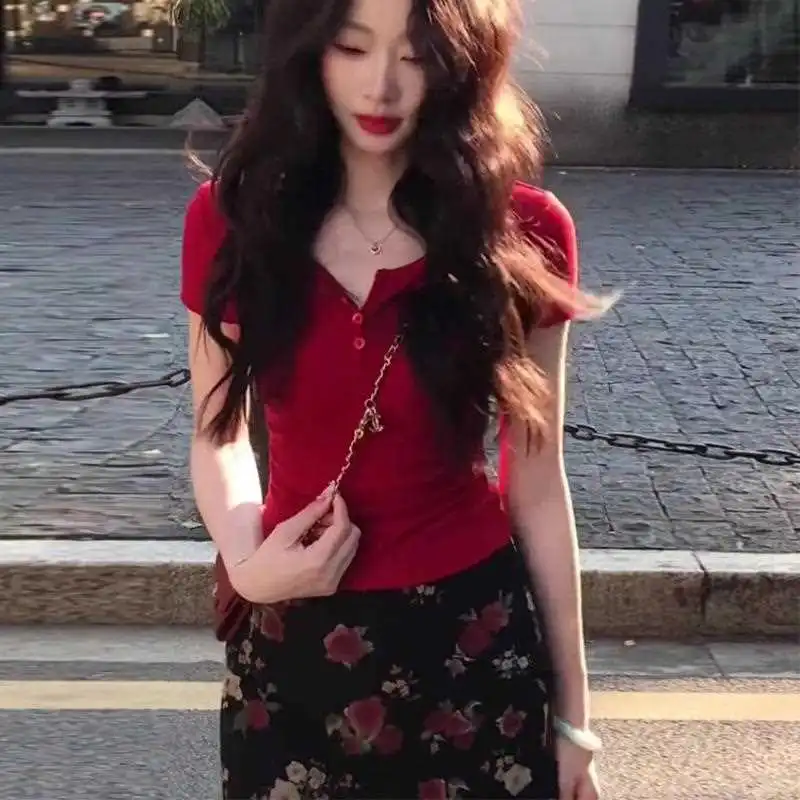 🔥纯欲风辣妹红T上新啦！