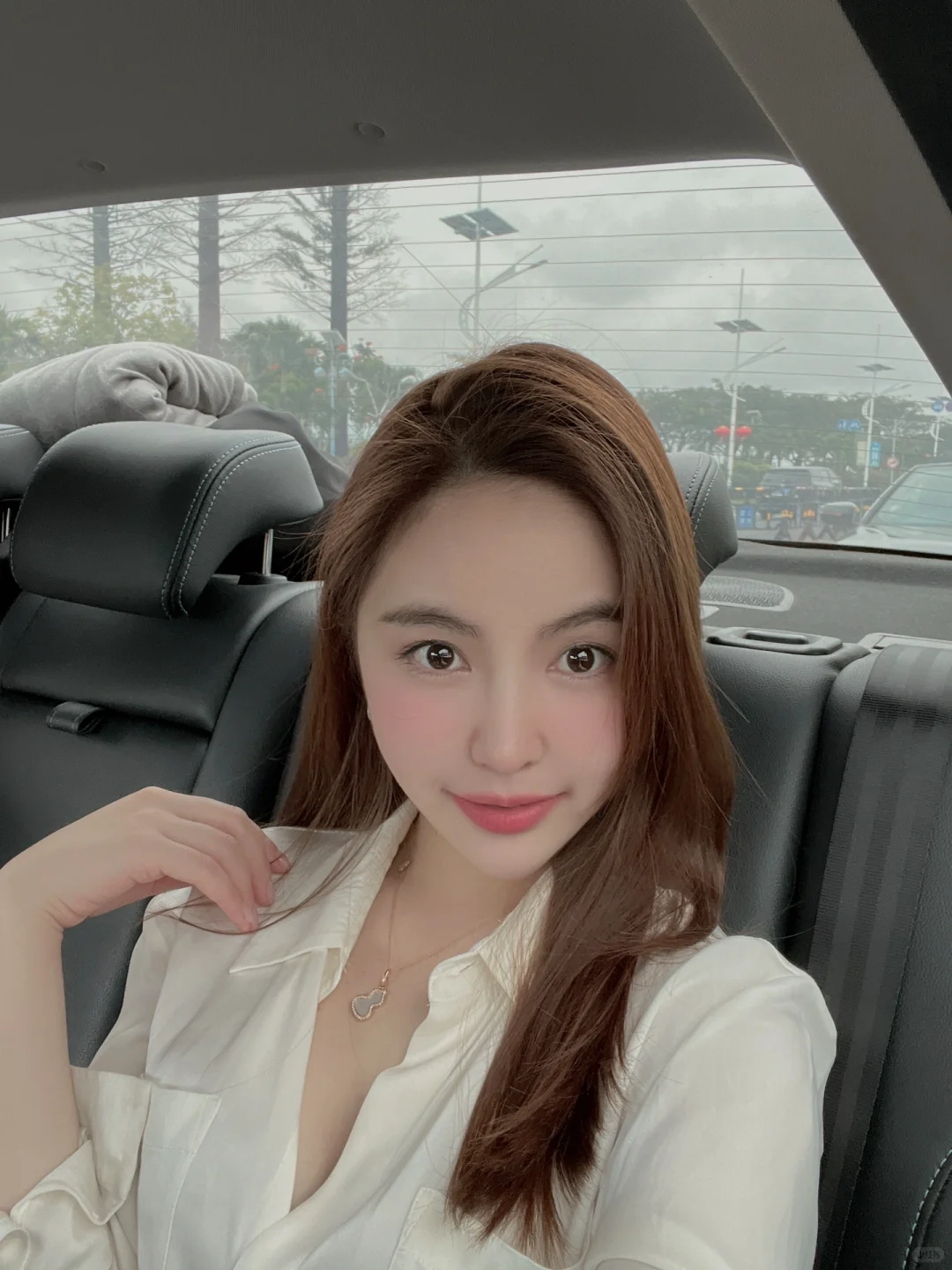 黄头发妹妹