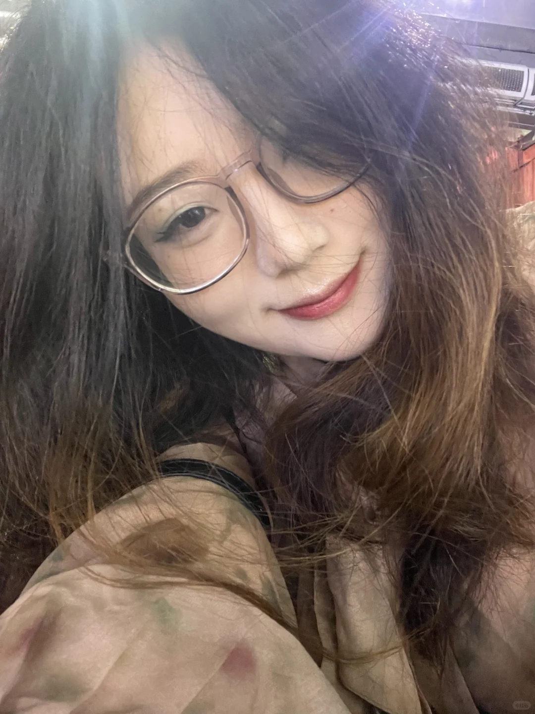 脸上的痣也很性感呢