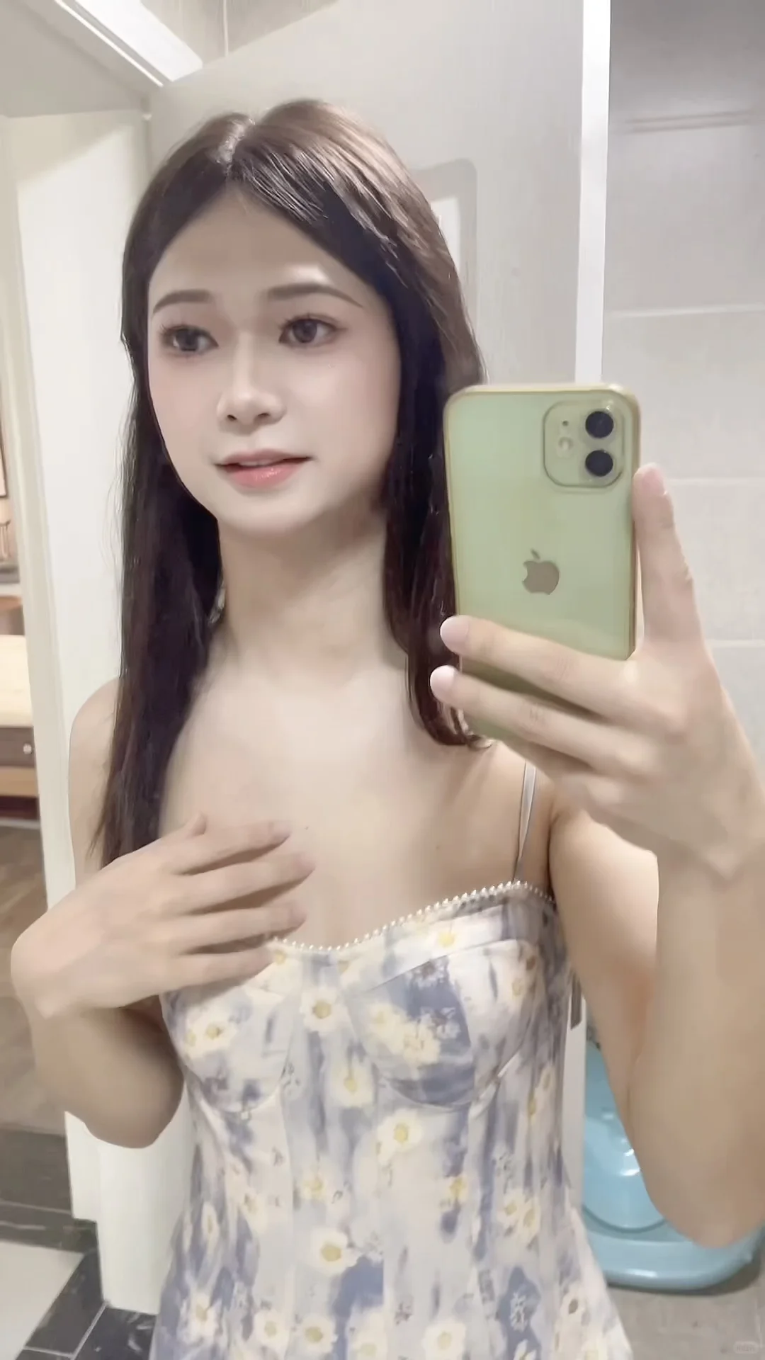 谁懂啊！女装大佬化这妆，被当成真美女