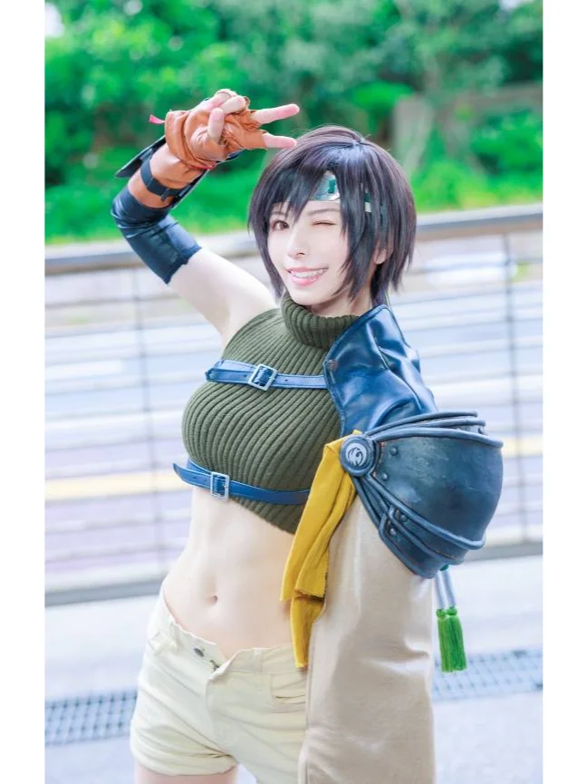 小姐姐COS《FF7RE》尤菲：光滑小腹太诱人