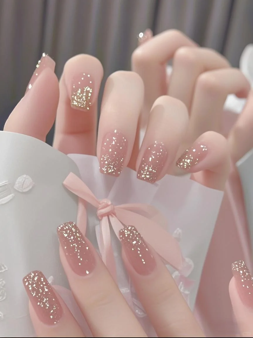 夏日纯欲blingbling 细闪渐变美甲～