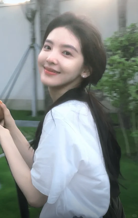 是谁的青春女主角呀~