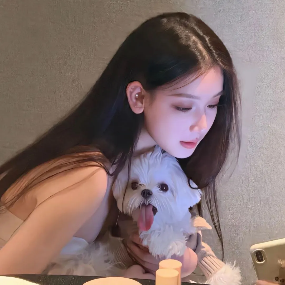 灯光下的黑丝绒😍，你想要什么样的头像呢
