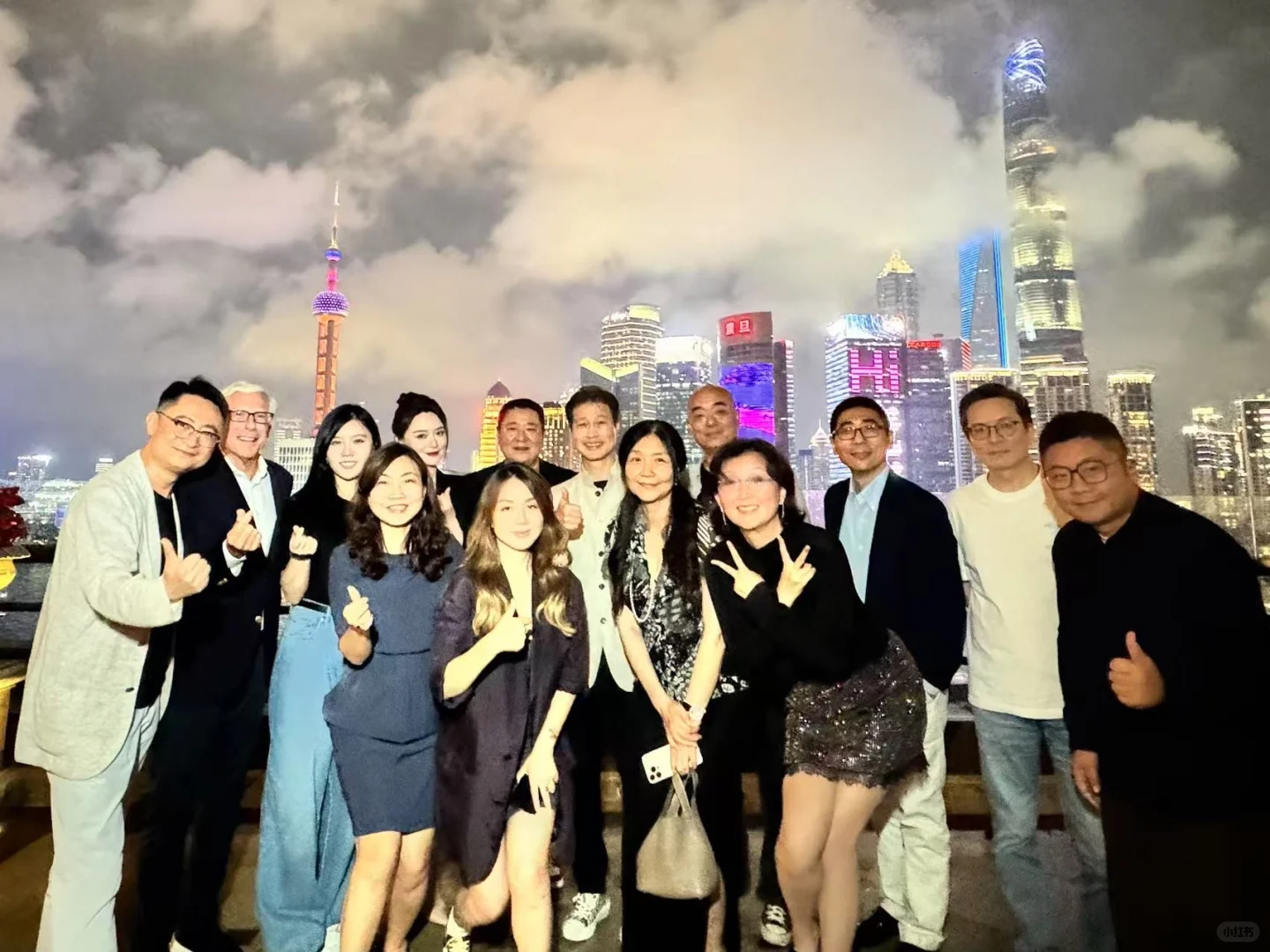 每日美女图不断更之凌晨也要继续