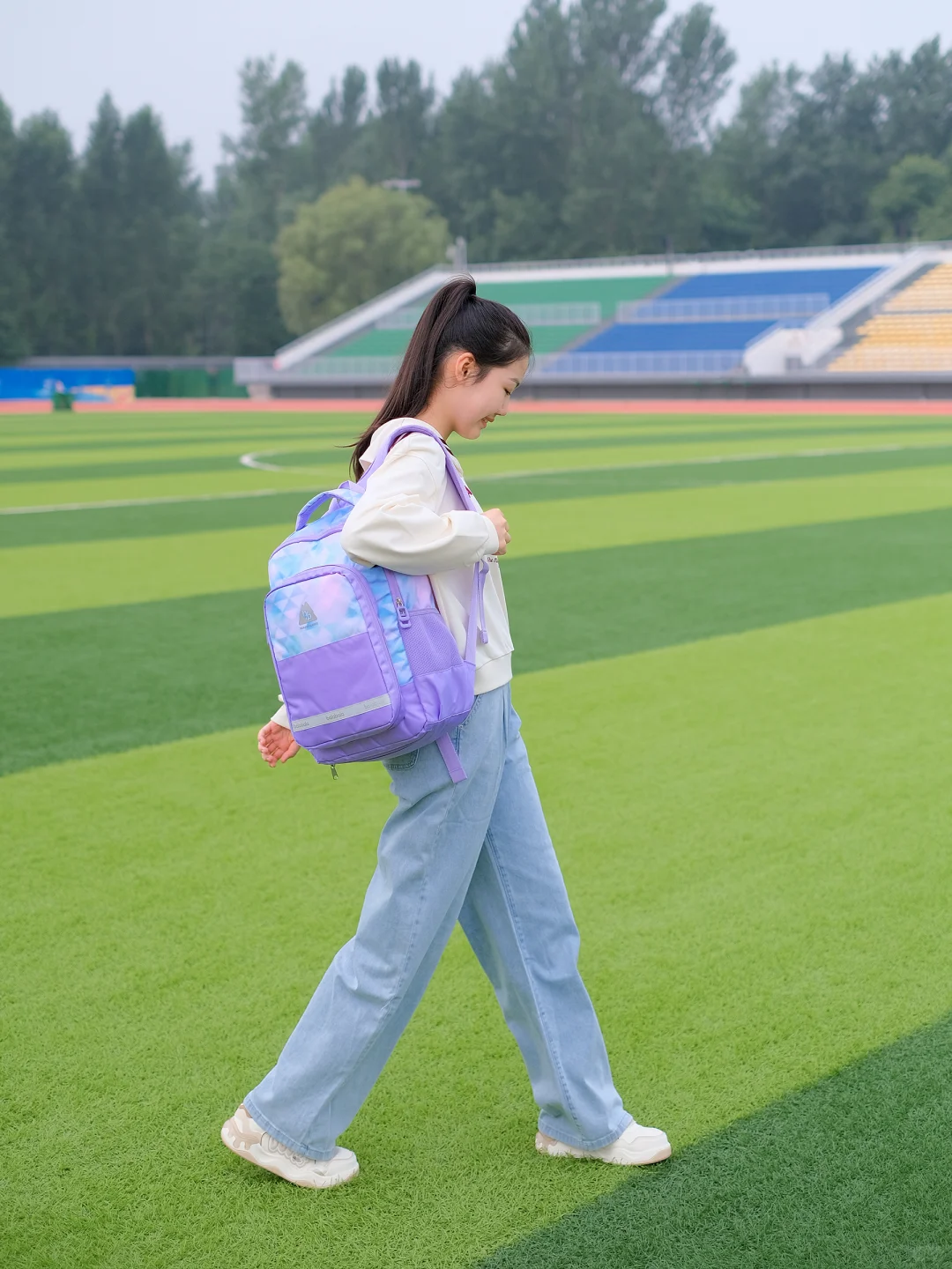 真诚发问,初中孩子都喜欢什么样的书包啊❓