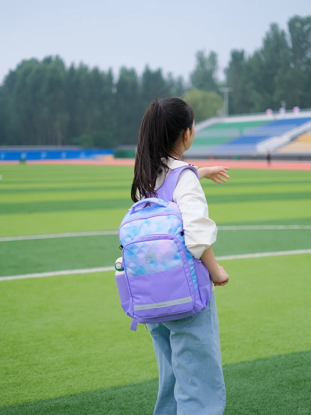 真诚发问,初中孩子都喜欢什么样的书包啊❓