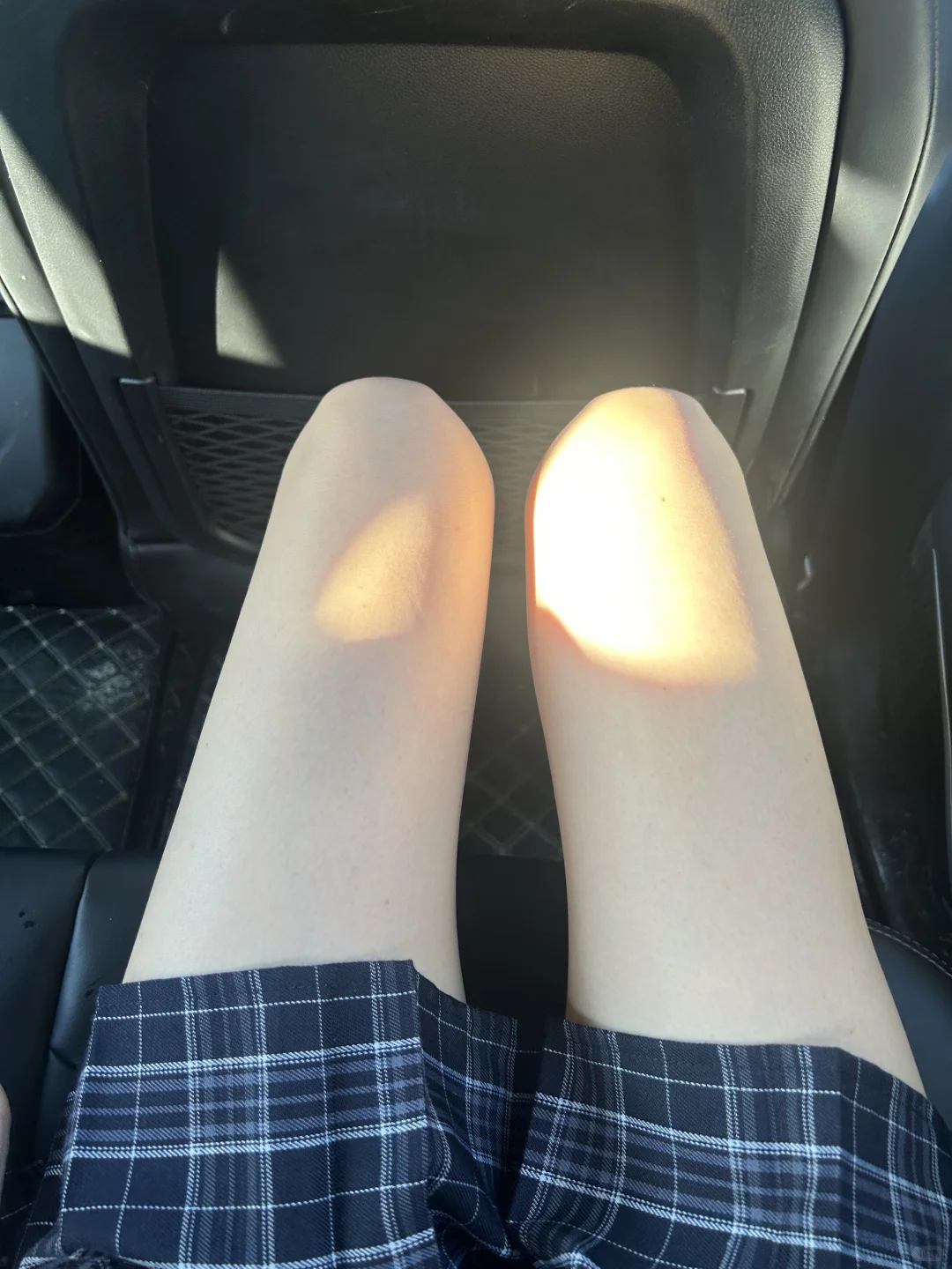 快看 腿在发光