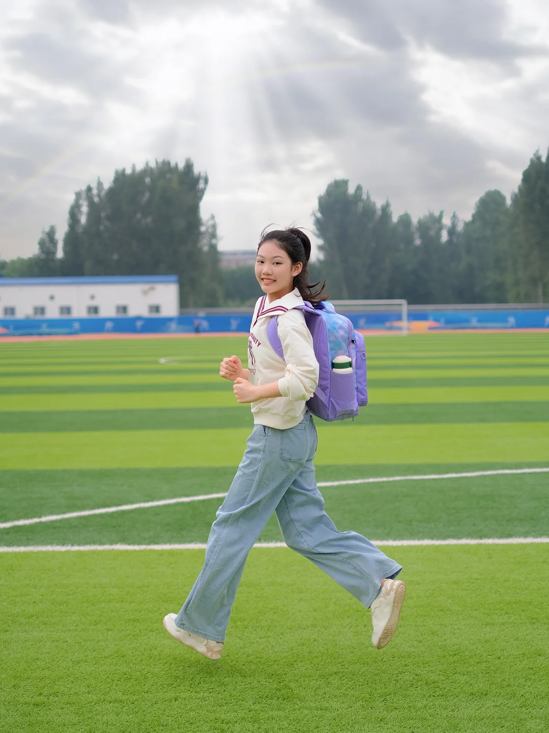 真诚发问,初中孩子都喜欢什么样的书包啊❓