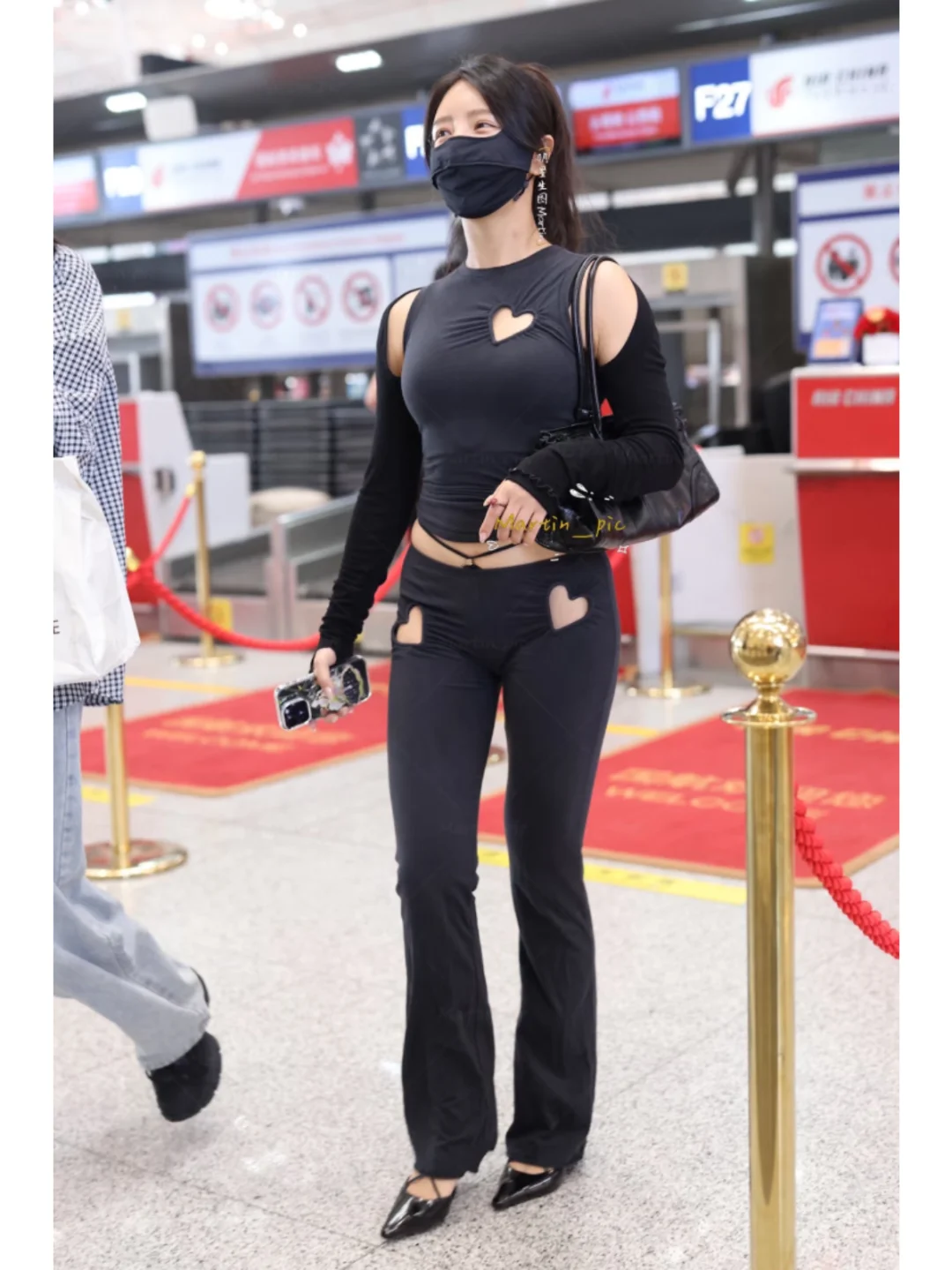 赵奕欢一看就是健身房常客‼️这身材曲线