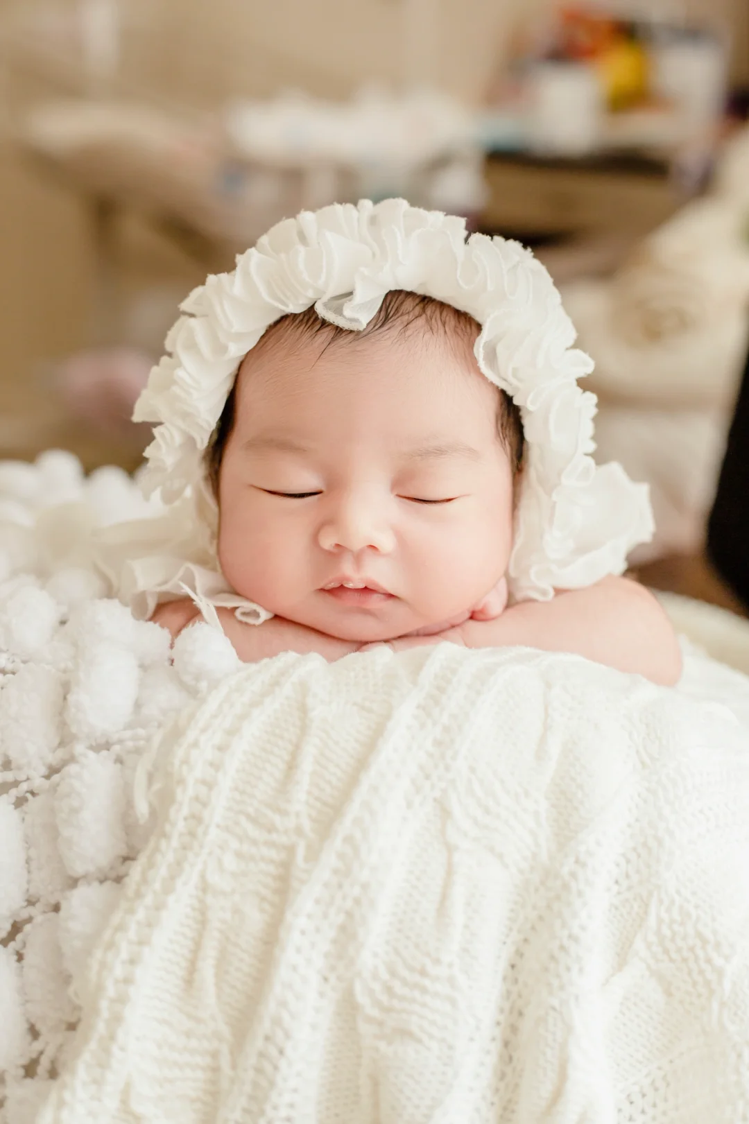 她好像知道自己很可爱👶🏻满月照抄作业成功