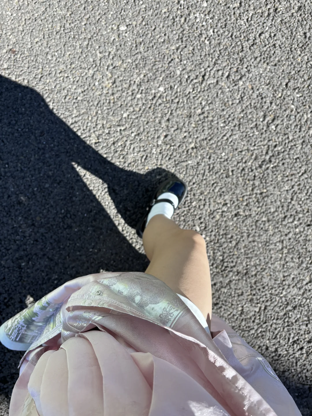 美裙之下更是美腿