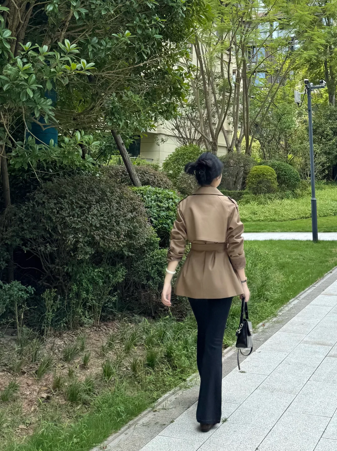 教师穿搭｜啊啊好期待秋天！！教师标配风衣～～