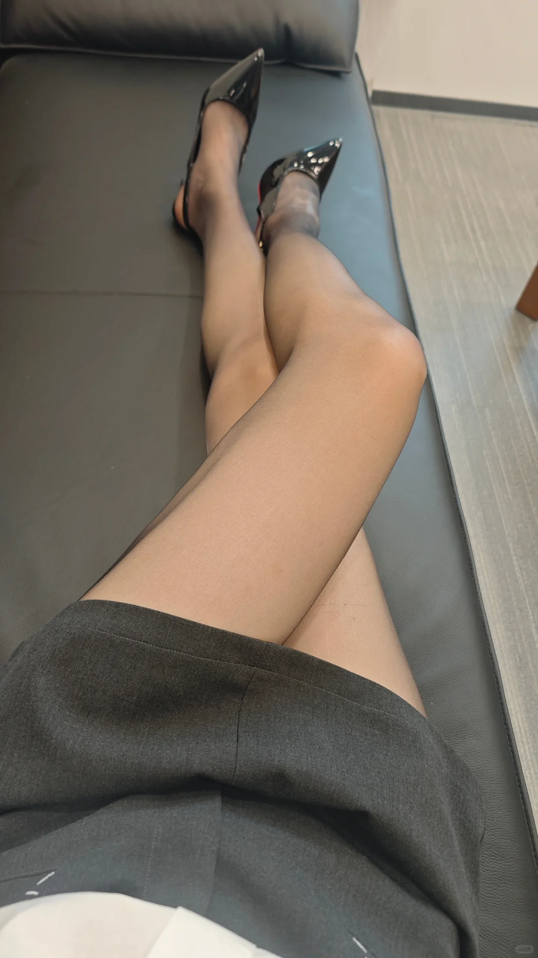 职场高跟黑丝穿搭