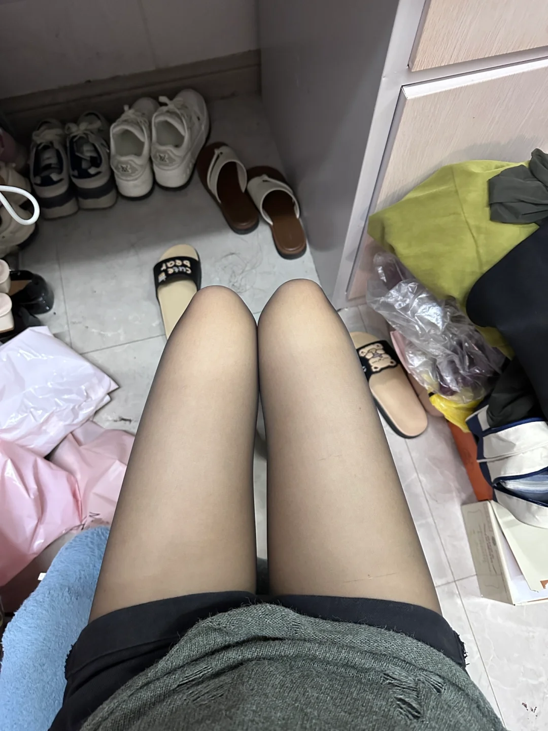 姐妹们,把你们的黑丝链接甩给我