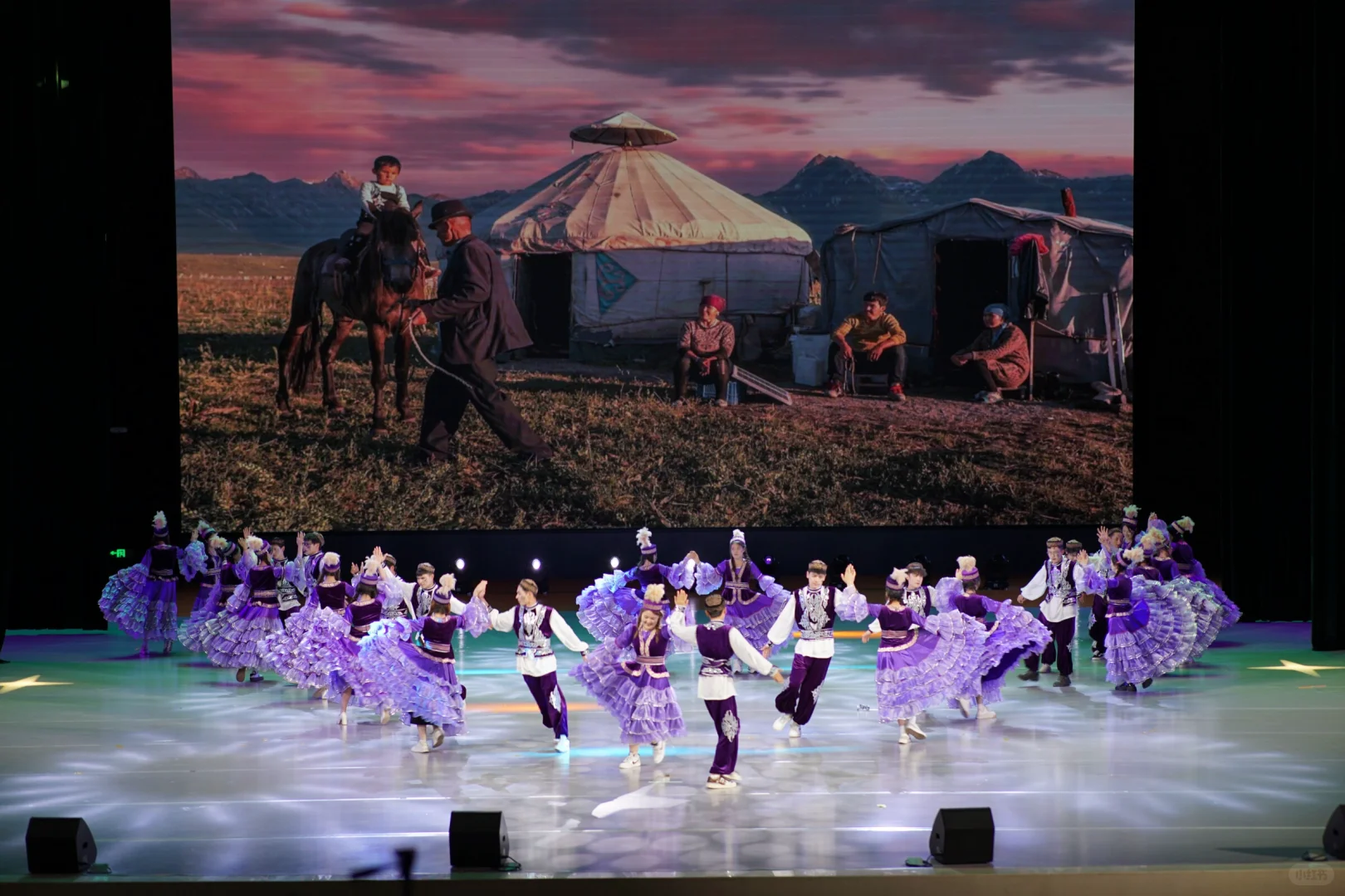 校园自拍集｜小🍠为什么只能发18张照片啊！