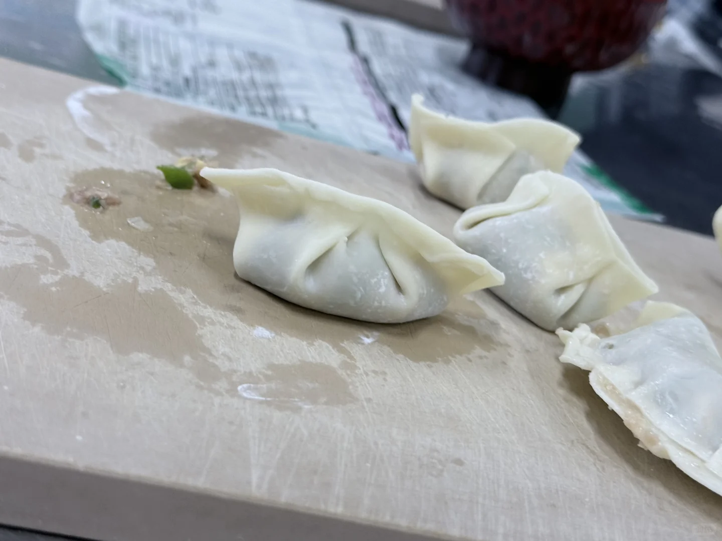 我包出来带褶的饺子了