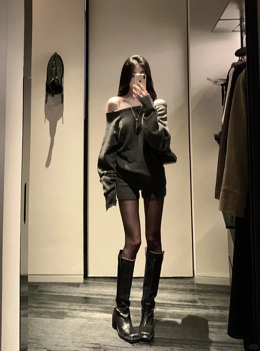 浅浅复习一下黑丝穿搭