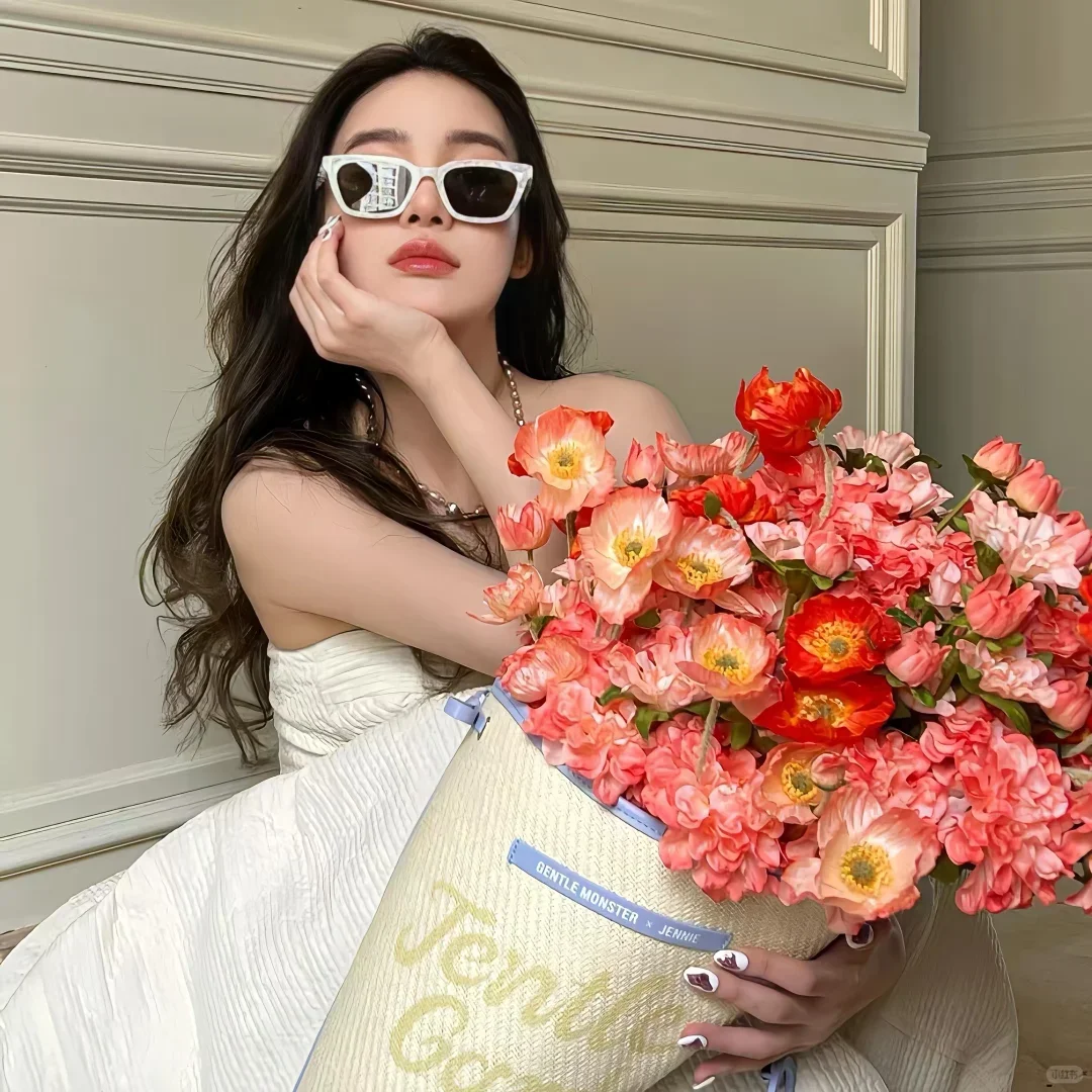 明艳动人 高能量 高清女头像