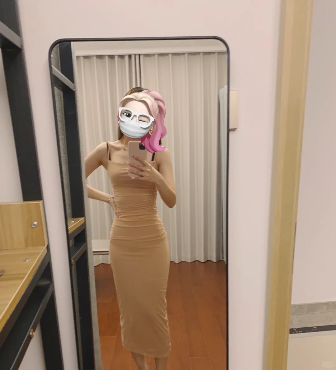 罗女士人间春天嫩模裙～