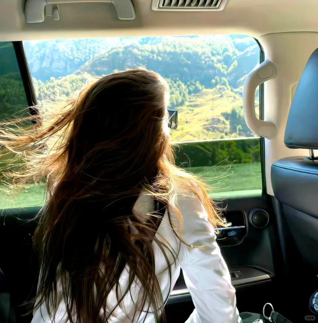 明艳动人 高能量 高清女头像