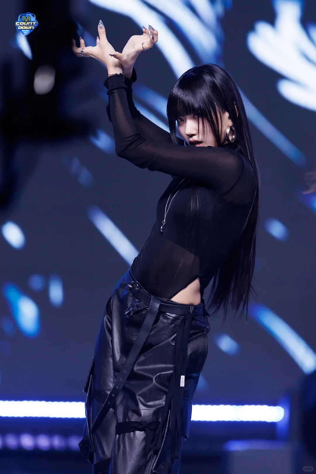 官方更新‘SOOIN ’1003舞台个人照