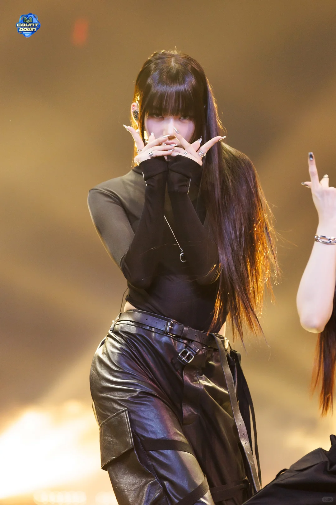 官方更新‘SOOIN ’1003舞台个人照