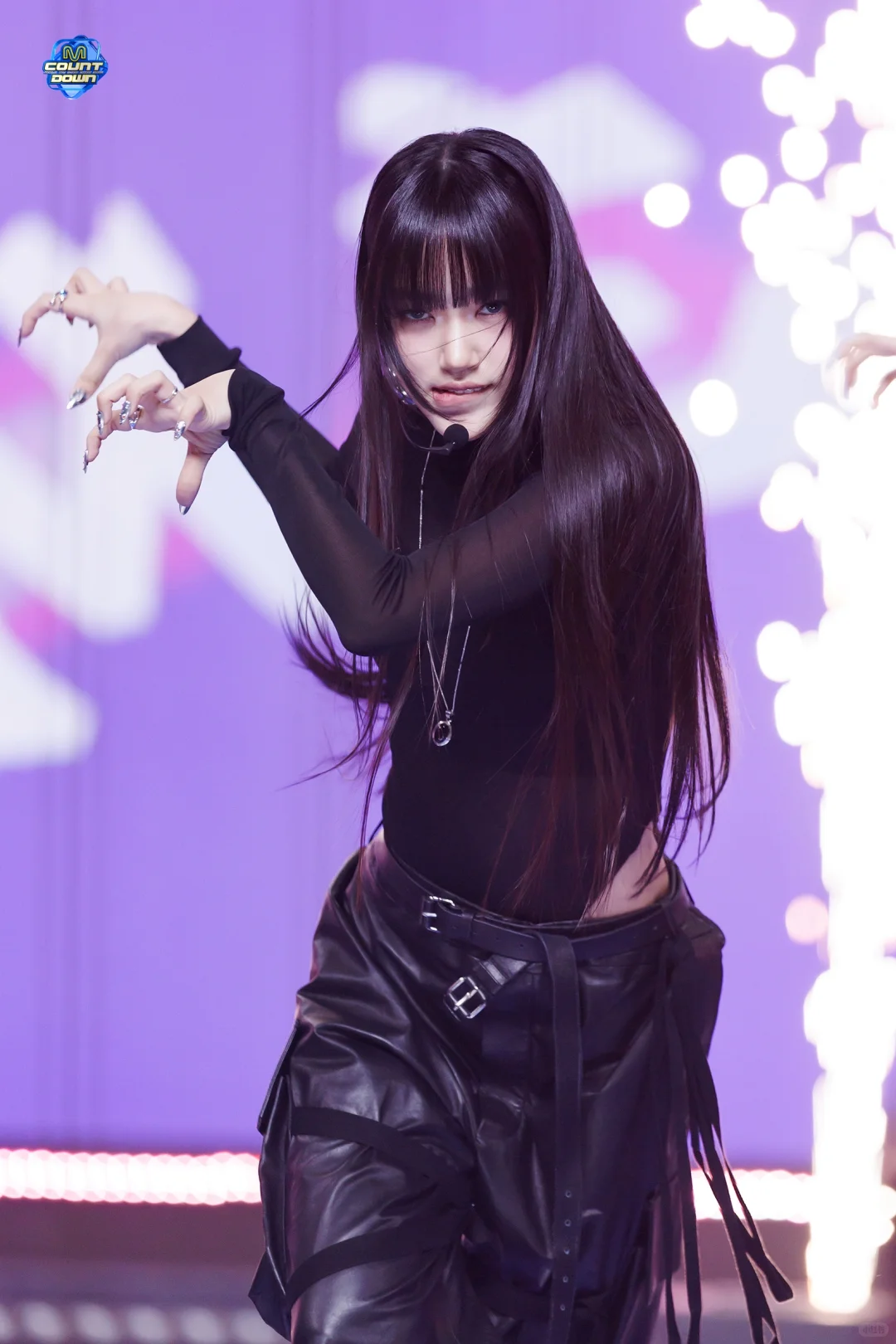 官方更新‘SOOIN ’1003舞台个人照