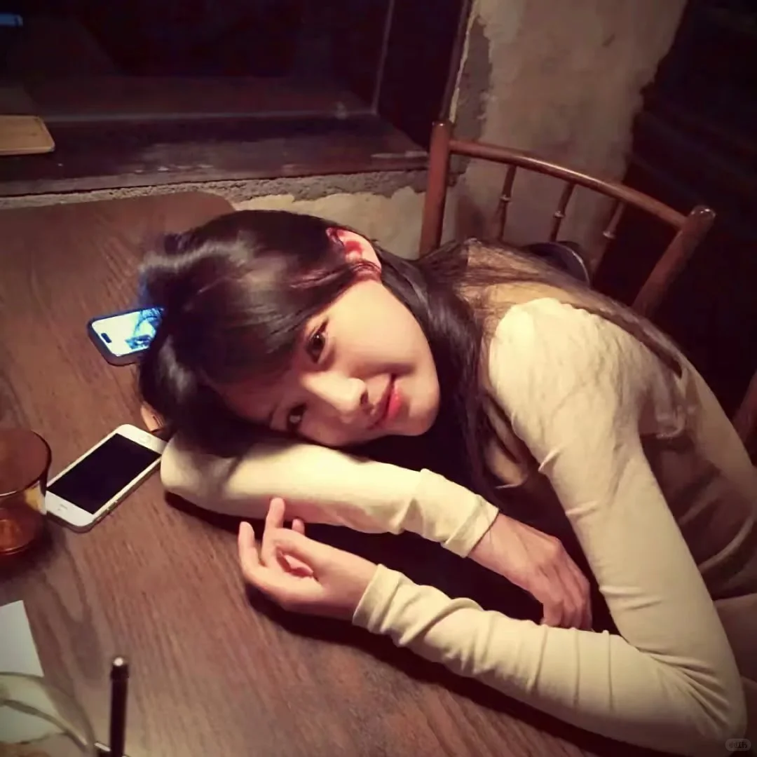 WeChat.复古港风女頭