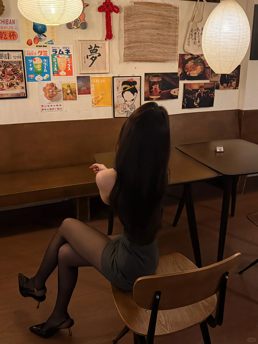 她确实让人着迷