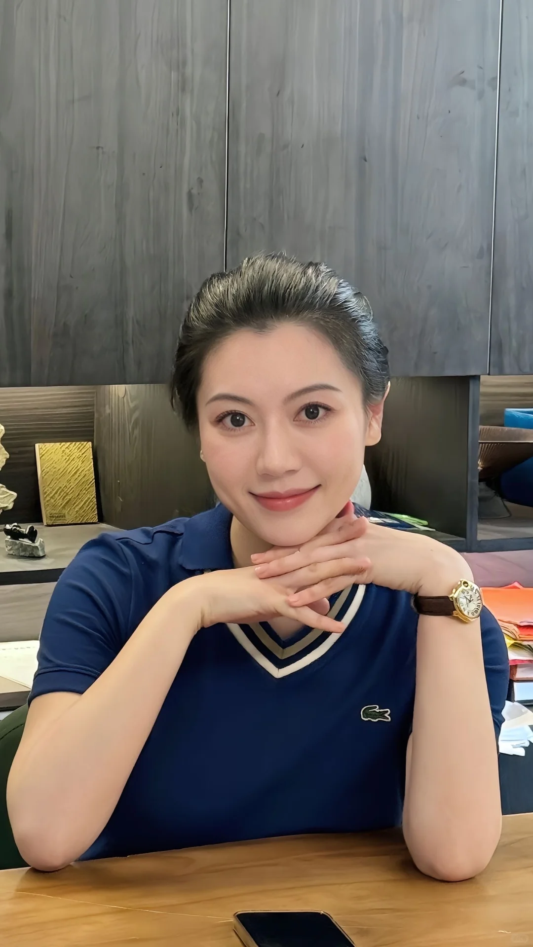 贵气十足的脸张什么样子
