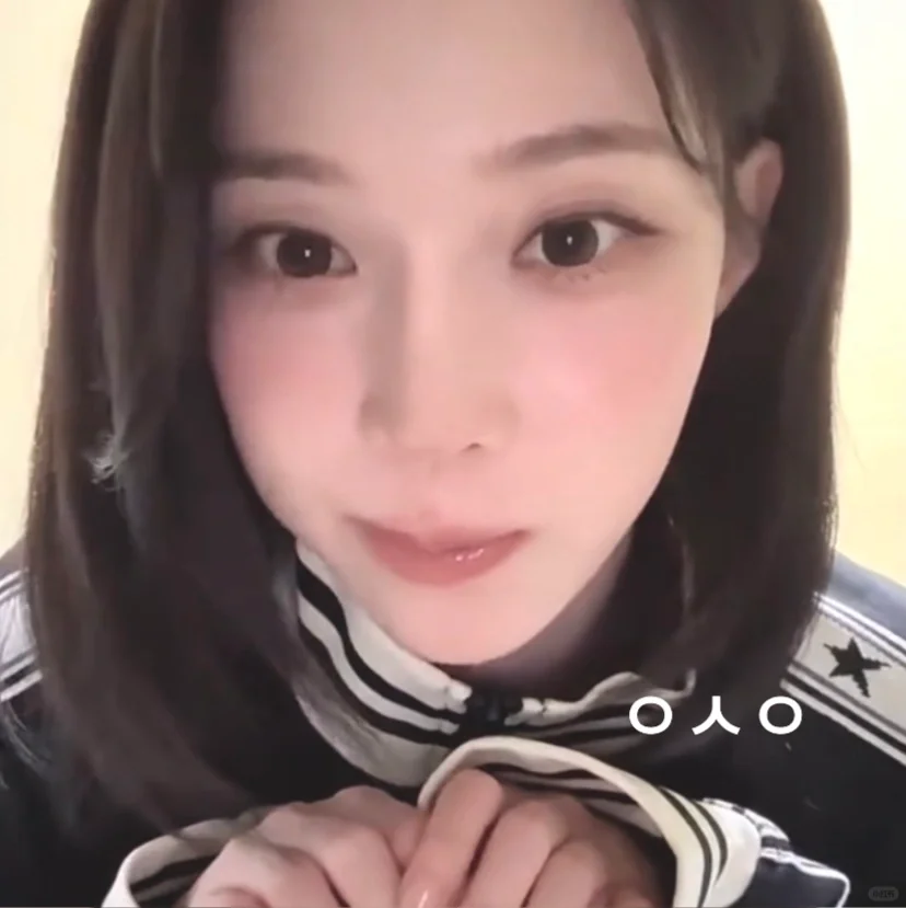 ㅇㅅㅇ这个冬儿有点萌