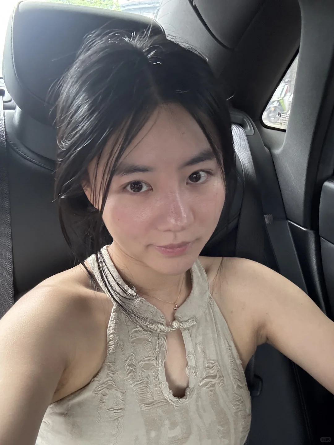 人是丑了点 但状态真实
