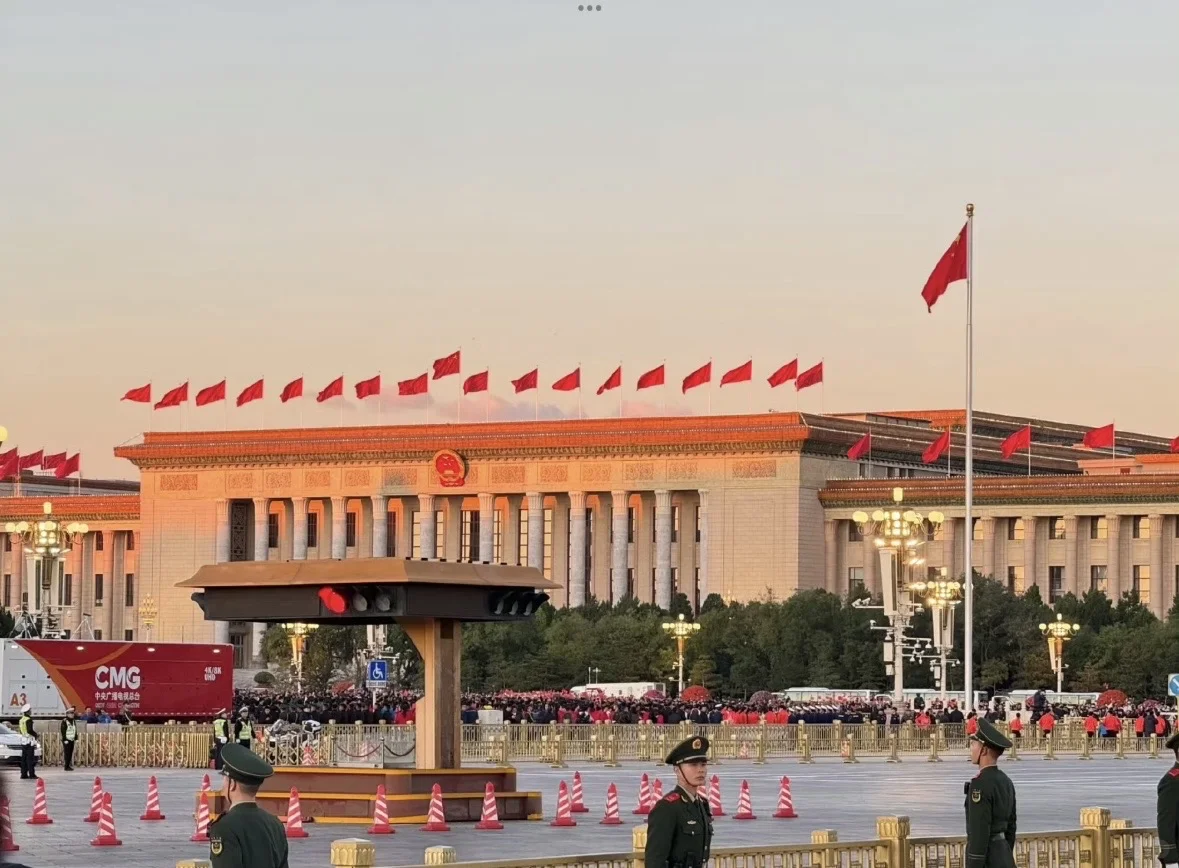 这组壁纸真绝！！！！！！！