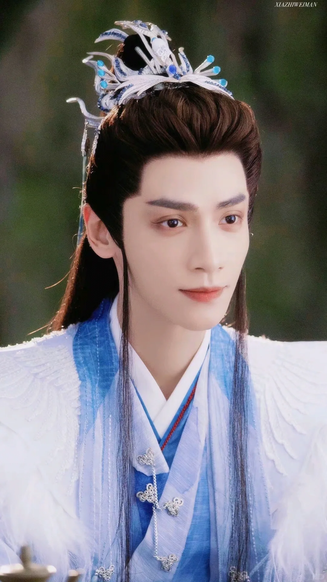 长月烬明