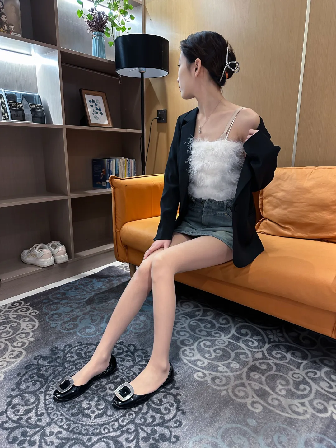 一件毛毛背心让整个秋天都鲜活了