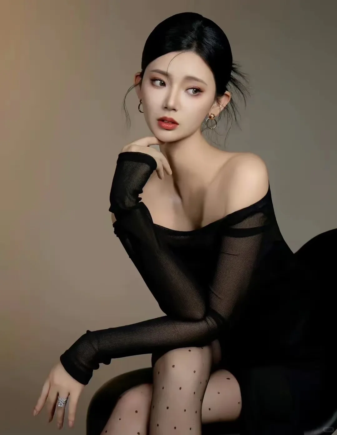 王星辰 黑丝➕白丝 性感写真 身材太好了
