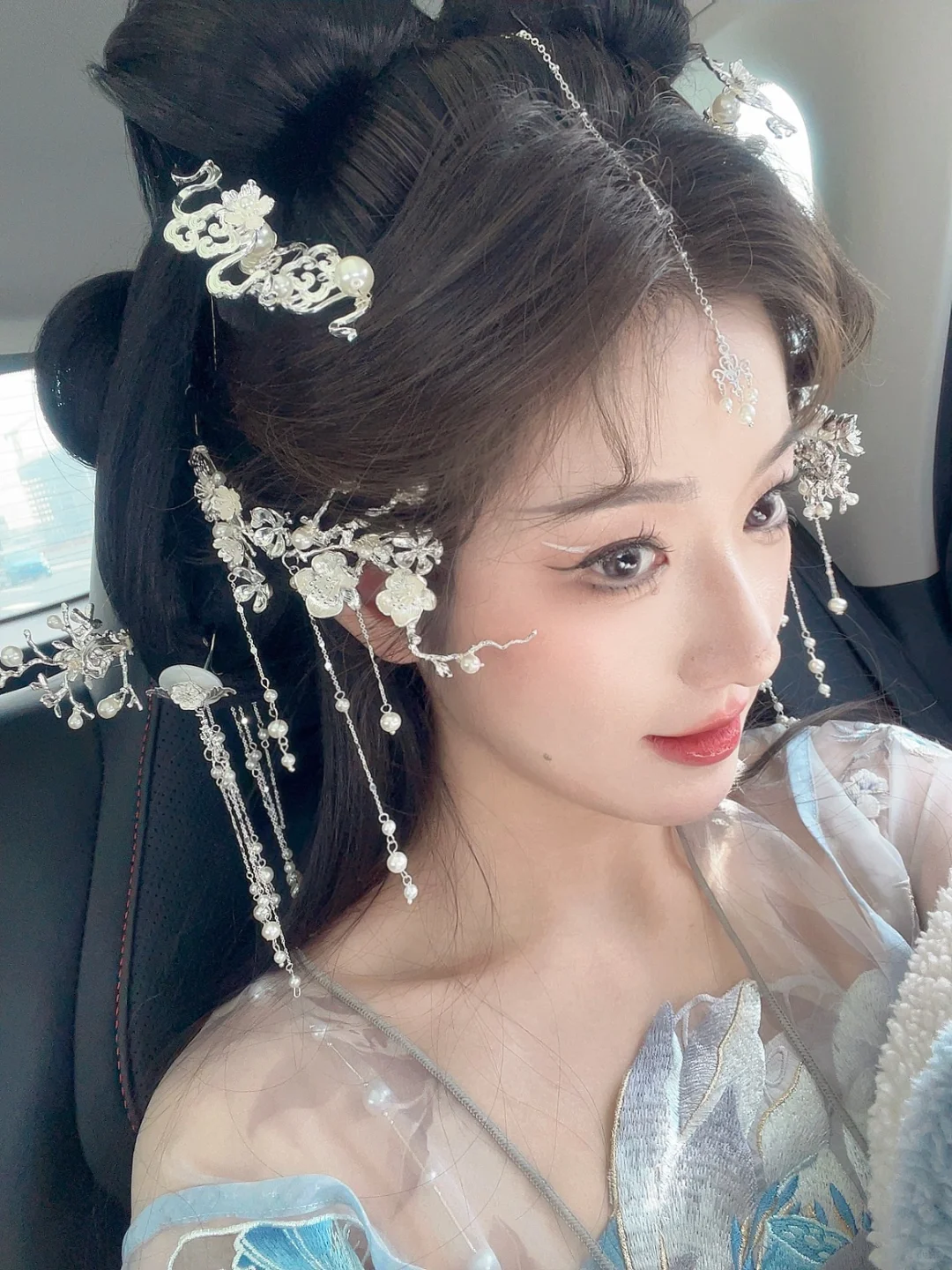 朋友说我淡妆比浓妆好看10倍?!