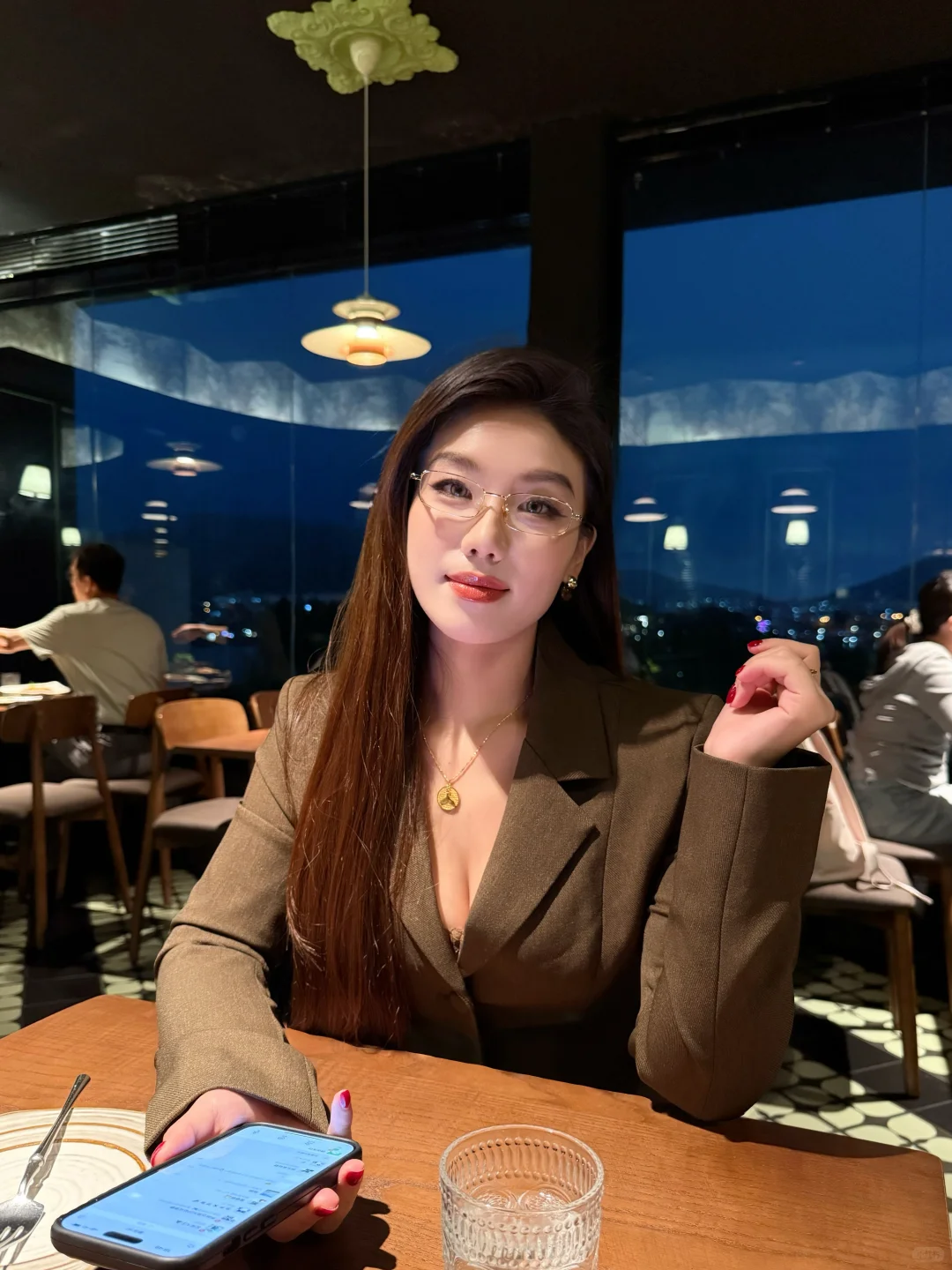 肉腿🦵🏻大姐姐、姐姐你别太会穿了